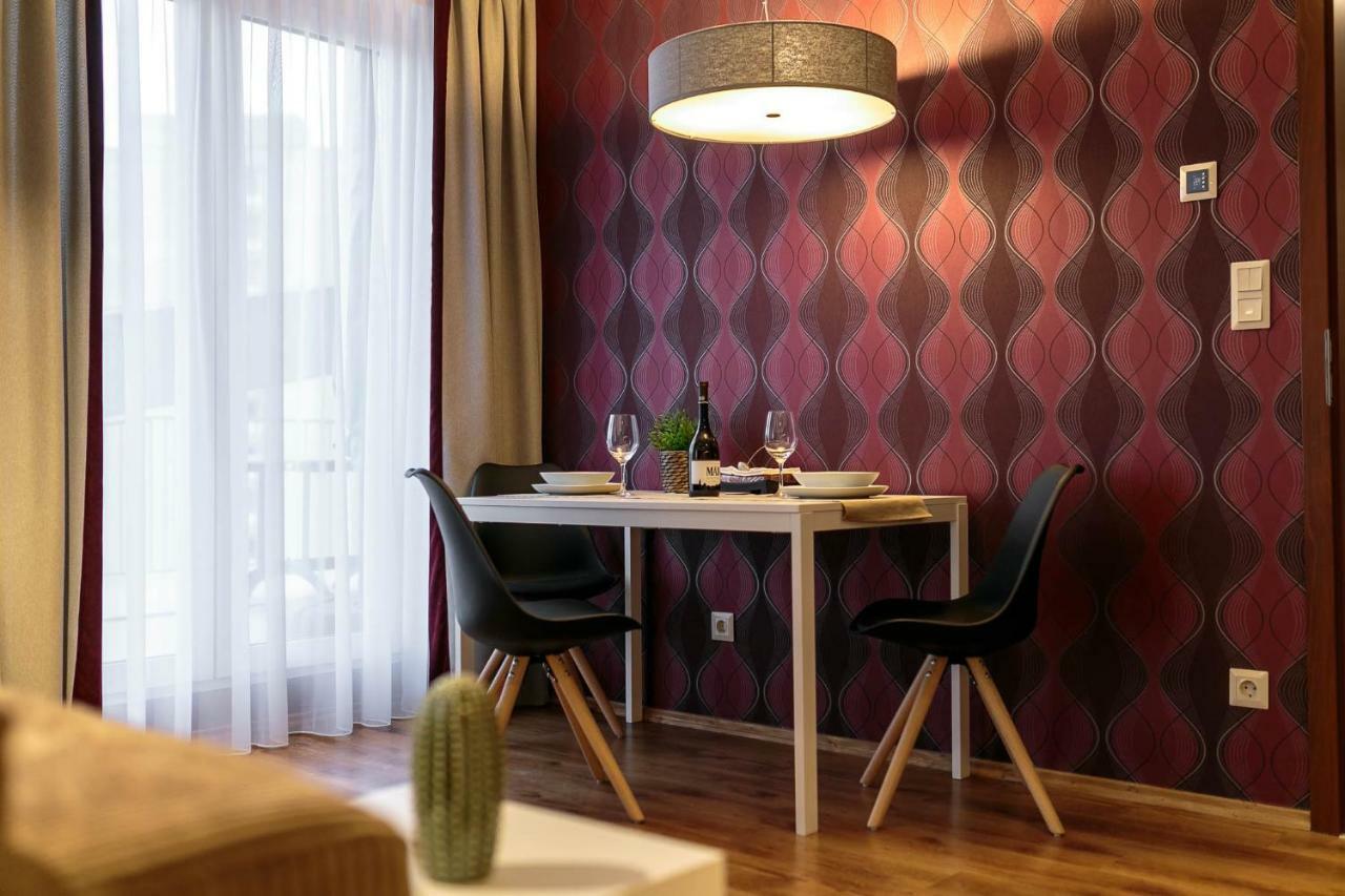 Doczy Private Apartment Debrecen Exterior foto